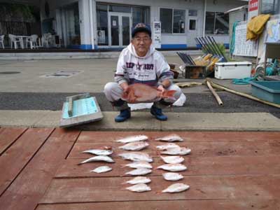 2011年9月25日（日）若狭湾で鯛やレンコを釣られました