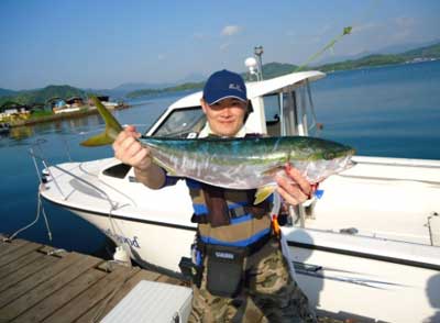 2012年5月18日（金）若狭湾でメジロの70cmを釣られました