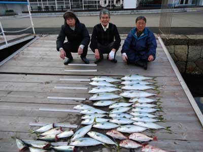 2013年2月2日（土）若狭湾でヒラマサやハマチやタイを釣られました